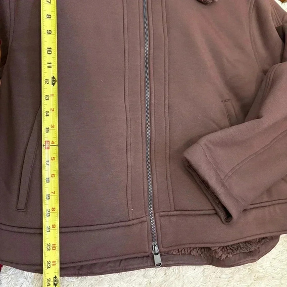 Athleta Womens westbound Sherpa Brown Jacket size Large - Picture 14 of 15